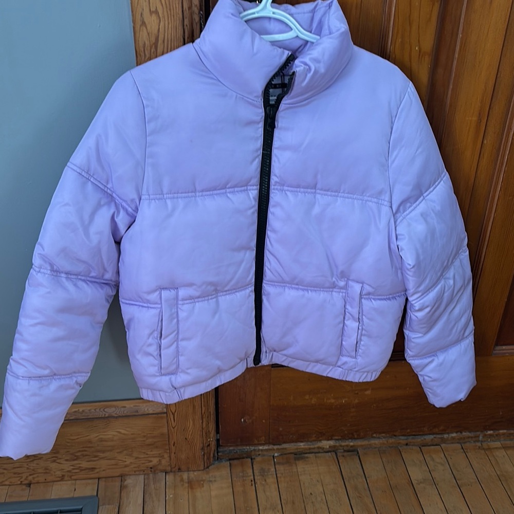 Women’s cropped Lavender Puffer Jacket